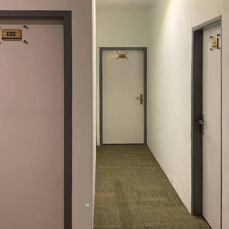 Hotel Ananda Syariah Redpartner Bukittinggi Esterno foto